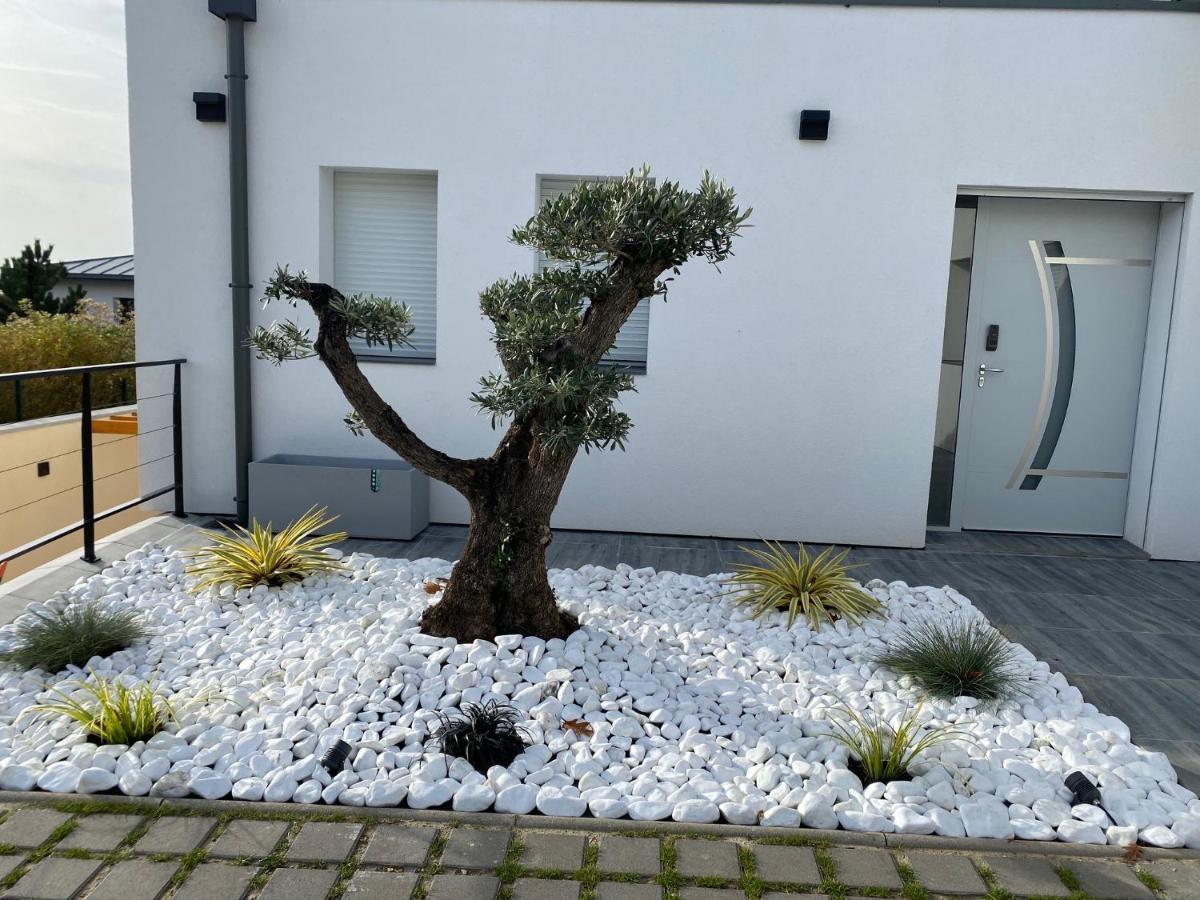 La Villa Perchee Calme, Sauna, Parking Prive Saint-Prix  Exteriör bild