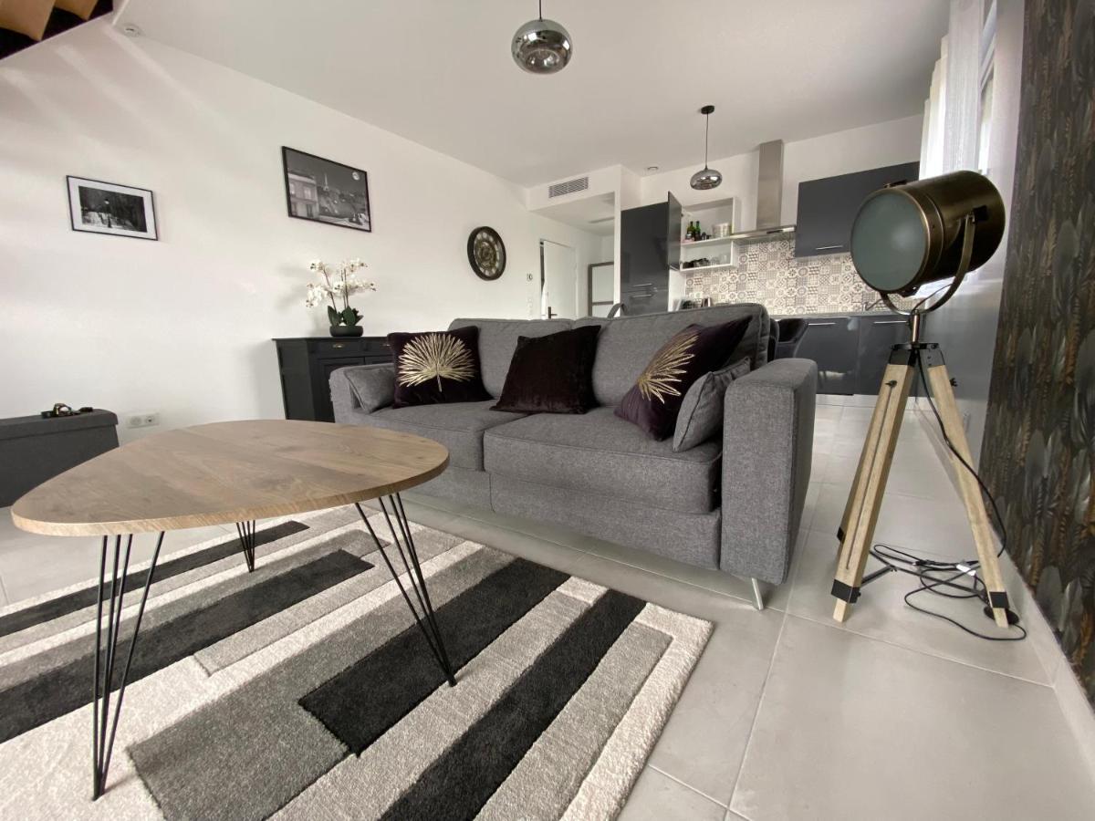 La Villa Perchee Calme, Sauna, Parking Prive Saint-Prix  Exteriör bild