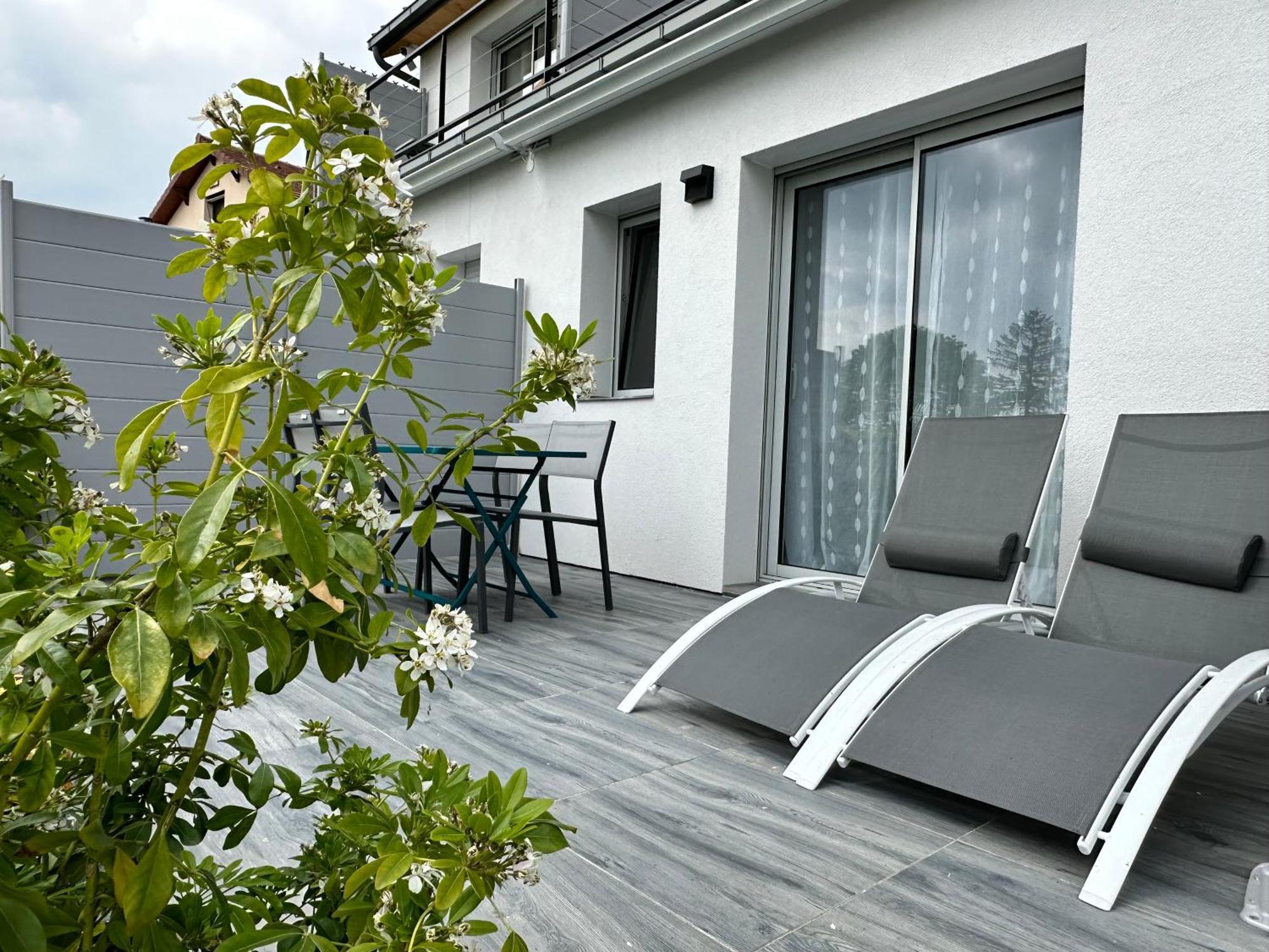 La Villa Perchee Calme, Sauna, Parking Prive Saint-Prix  Exteriör bild