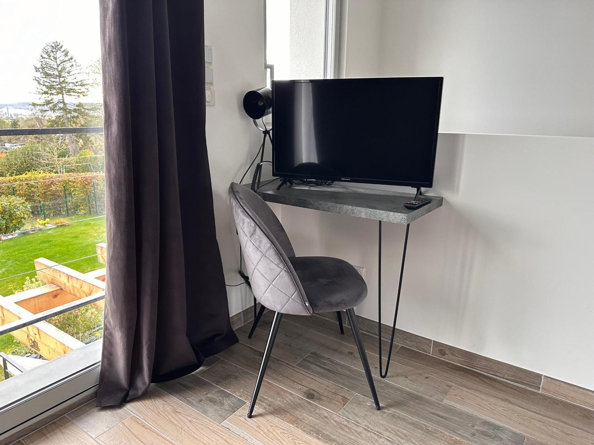 La Villa Perchee Calme, Sauna, Parking Prive Saint-Prix  Exteriör bild
